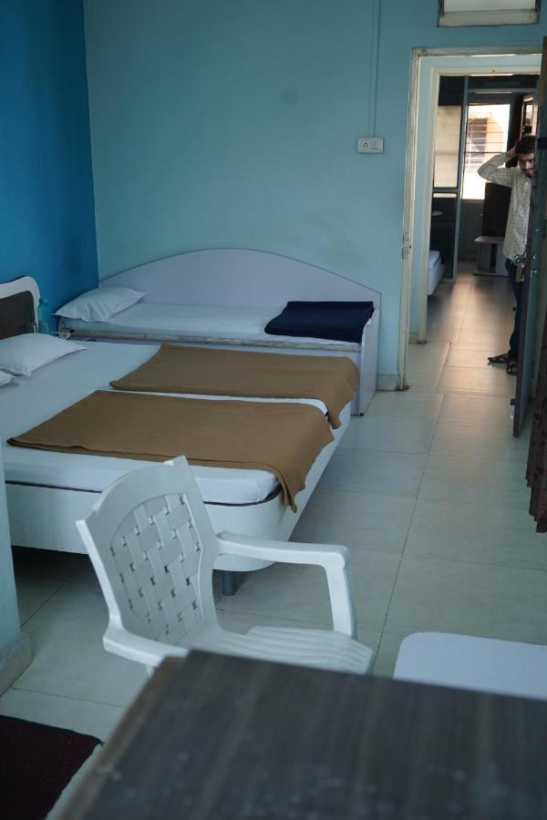 Hotel Rajesh Kolhapur Exterior foto